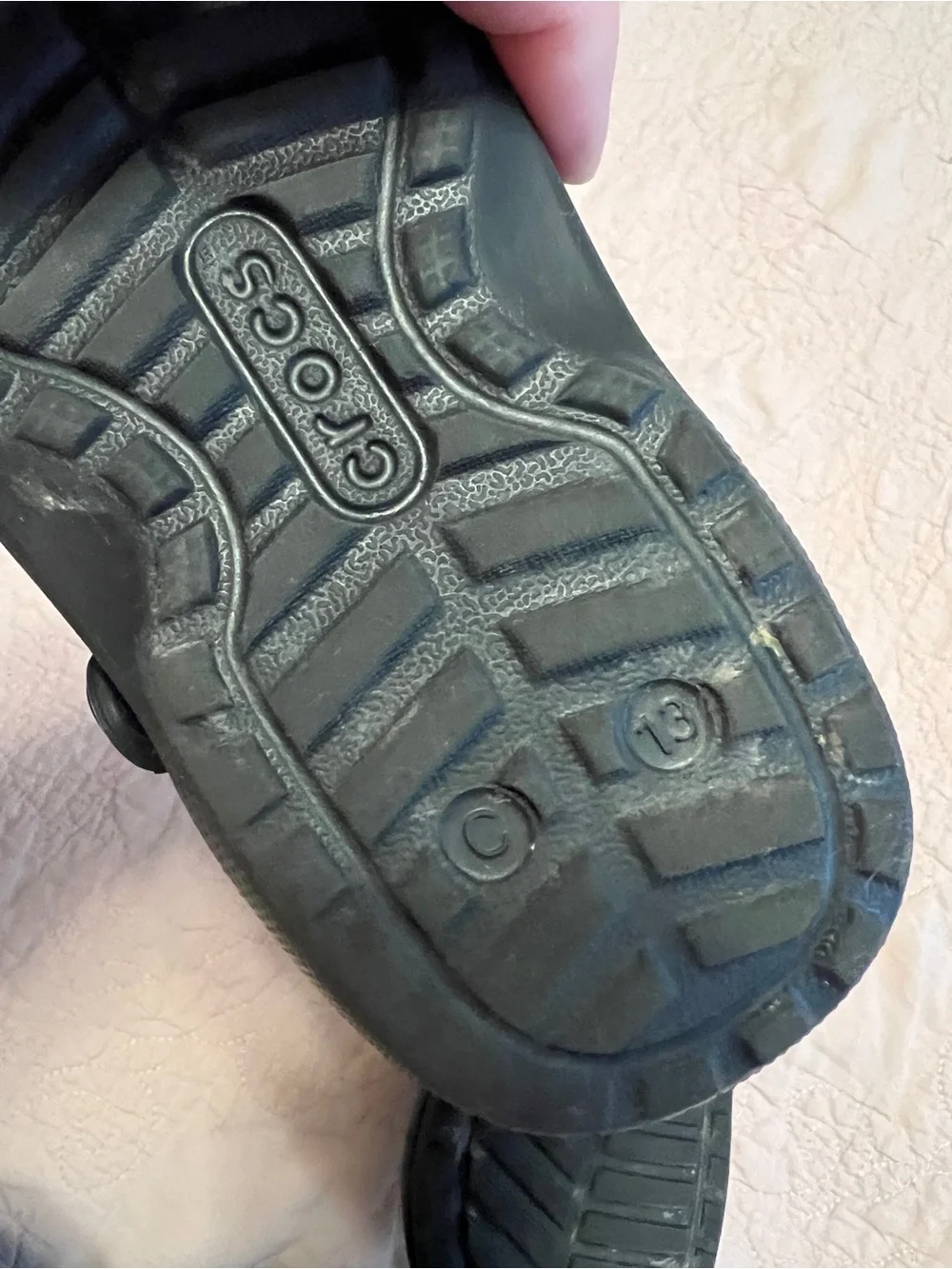 CROCS Black Clog with Multicolor Faux-Fur Lining